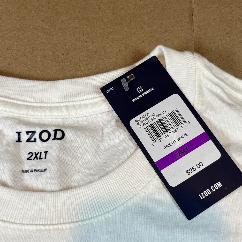 IZOD Mens Holiday Harbor Distillery Bar Graphic T-Shirt White 2XLT 46IZFHA81X102 - Picture 4 of 9